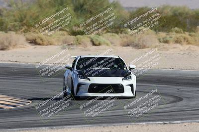 media/Oct-24-2025-Doghouse Garage (Fri) [[783d2ff07a]]/3-Intermediate/Session 2 (Turn 10)/